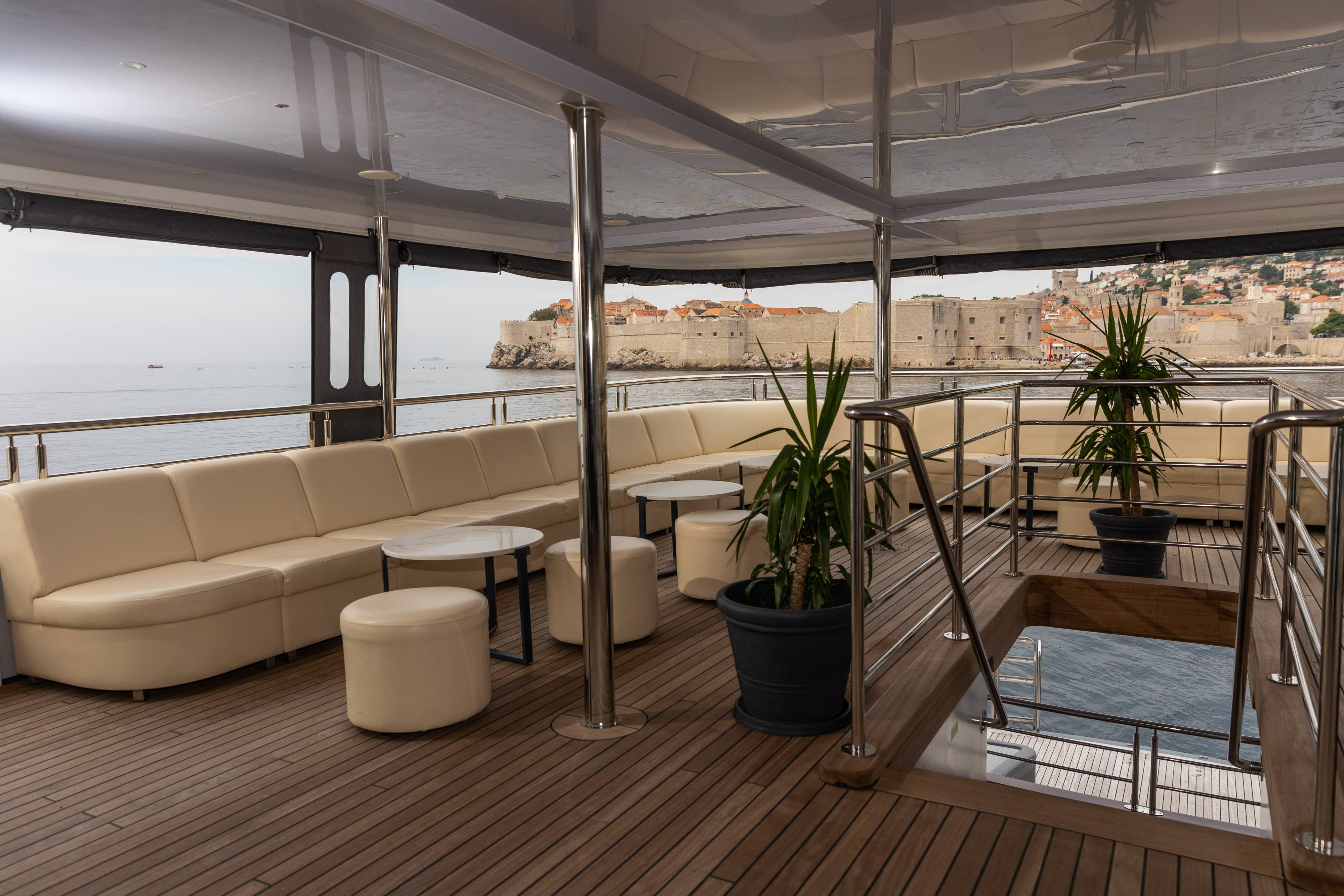 MV Lady Eleganza - Outdoor Lounge